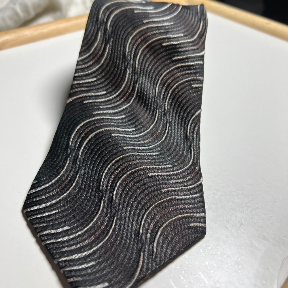 Emilio Ponti Mens Necktie 100% Silk Wavy Abstract Black Gray OS